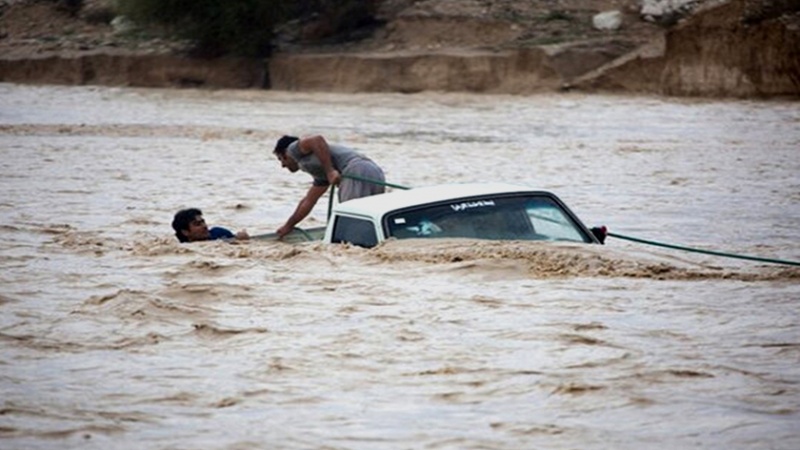 Iranpress: ارتفاع عدد قتلى الفيضانات في إيران إلى 69 شخصا