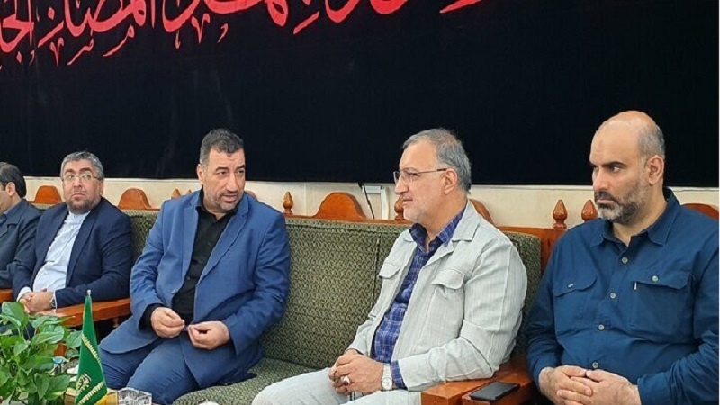 عمدة طهران يلتقي بمسؤولين عراقيين لبحث ترتيبات زيارة الأربعين