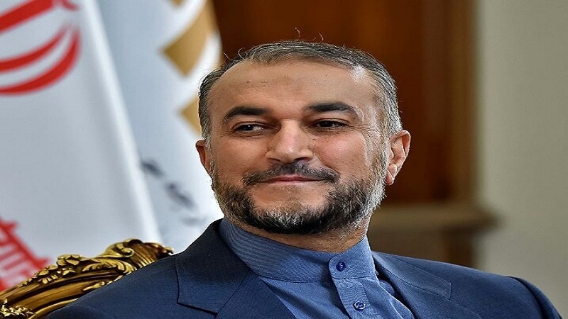 Iranpress: وزير الخارجية: توسيع العلاقات بين طهران والقاهرة يصب في صالح الشعبين