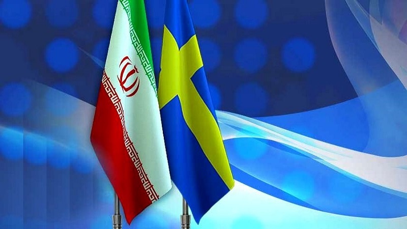 Iranpress: ايران تستدعي سفيرها لدى السويد
