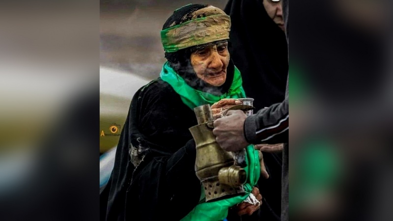 Iranpress: وفاة أكبر خادمة للإمام الحسين (ع) عن عمر ناهز الـ 100 عام