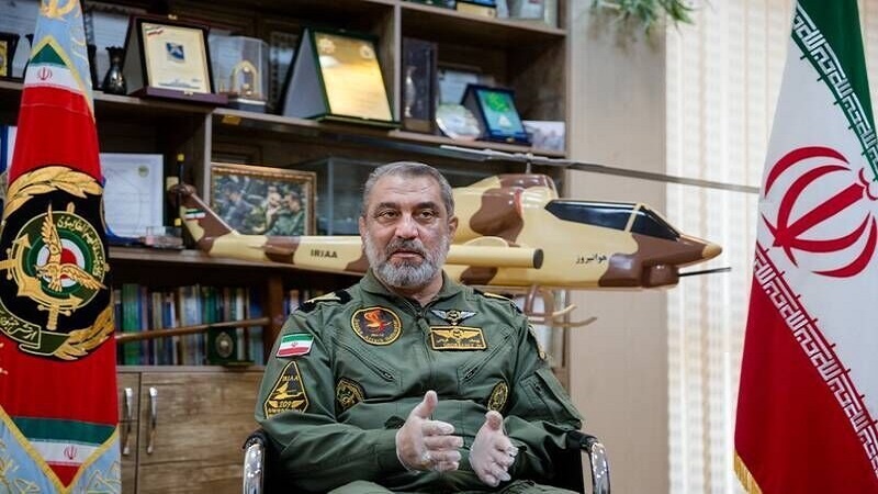 Iranpress: الجيش الإيراني يزود مروحياته بأحدث الأسلحة