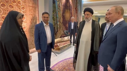 تصاویر دیده‌نشده از بازدید پوتین از نمایشگاه فرش دستباف ایرانی
