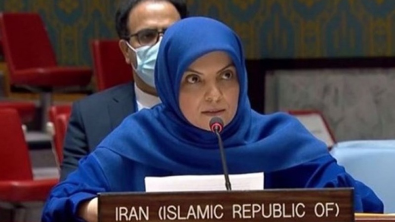 Iranpress: إيران متمسكة بالارتقاء بحقوق المرأة رغم الحصار الخانق