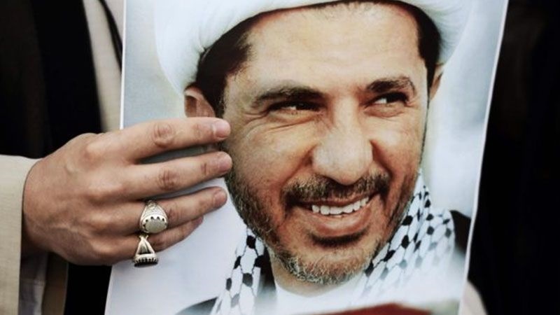 Iranpress: حملة الكترونية واسعة للتضامن مع أمين "الوفاق" البحرينية