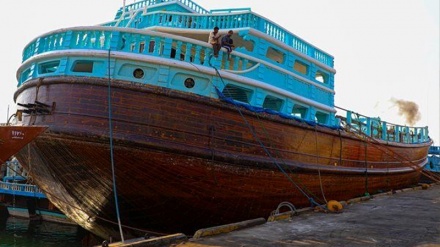 إنقاذ سفينة تجارية بمساعدة بحرية حرس الثورة الإسلامية في الخليج الفارسي