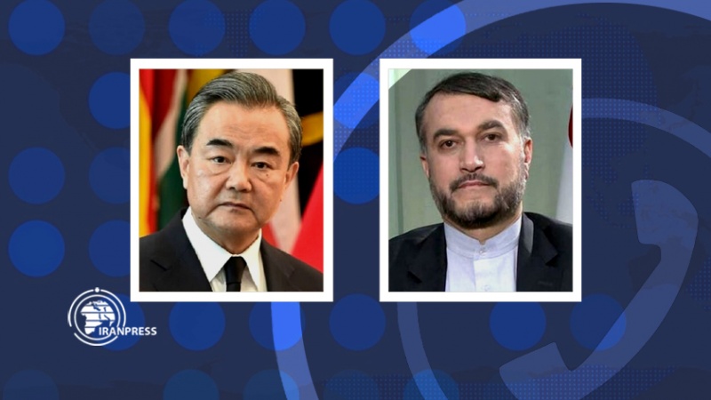 محادثات هاتفية بين وزير الخارجية الإيراني ونظيره الصيني حول الاتفاق النووي