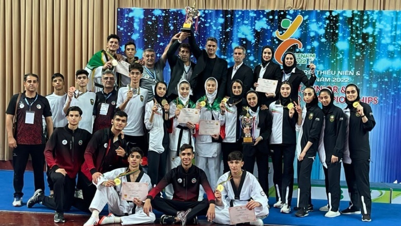 Iranpress: منتخب الشباب الإيراني يتوّج ببطولة آسيا 2022 للتايكواندو