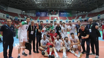 الفريق الإيراني للكرة الطائرة يفوز في ألعاب قونية