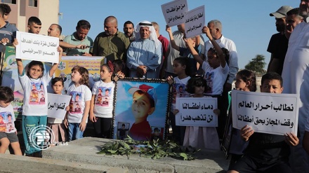 وقفة احتجاجية للأطفال الفلسطينيين تنديدا بجرائم الاحتلال في غزة