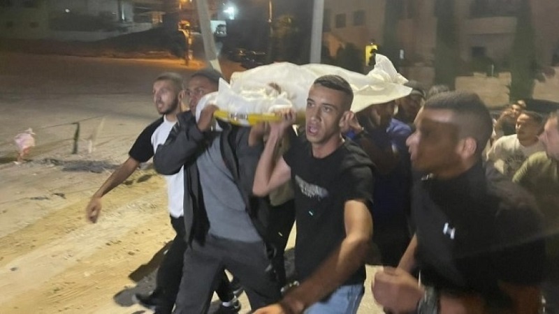 Iranpress: استشهاد فلسطيني وإصابة العشرات برصاص الاحتلال في نابلس