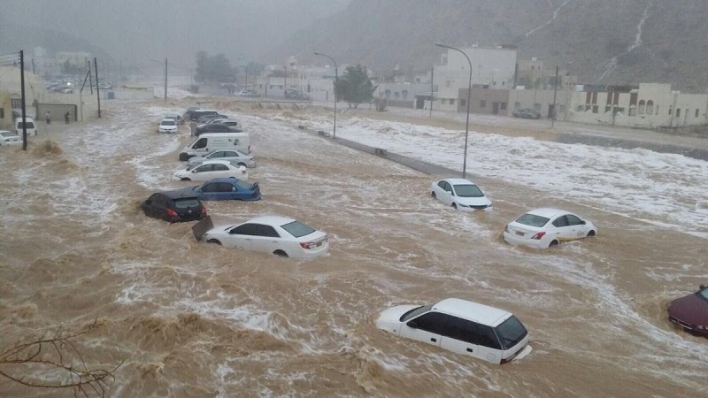 Iranpress: السيول والفيضانات تودي بحياة العشرات في اليمن 