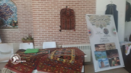 برپایی نمایشگاه صنایع‌دستی ایران در مسجد کبود ایروان 