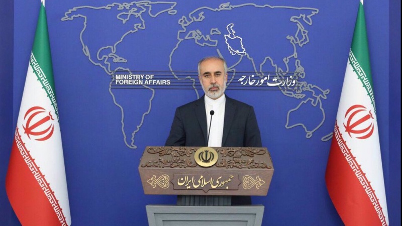 Iranpress: الخارجية الإيرانية تنصح بايدن بالنظر في سجل حقوق الإنسان الأمريكي