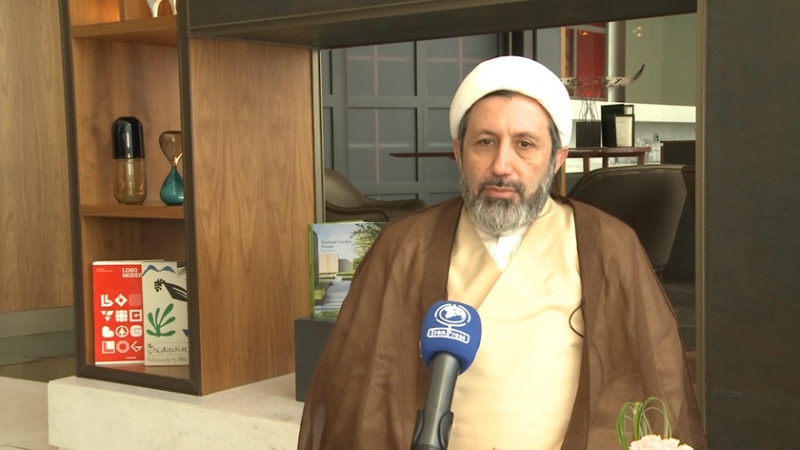 Iranpress: إنشاء مركز للدراسات الدينية بمبادرة إيرانية