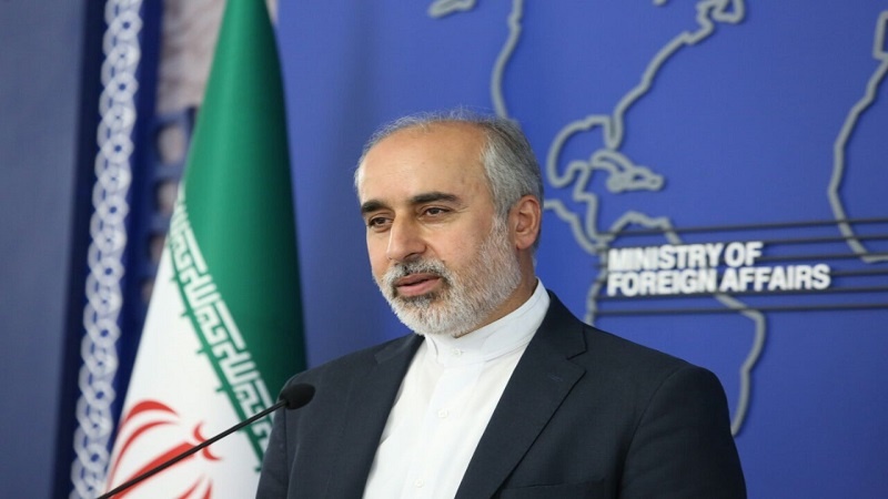Iranpress: إيران تدعو أذربيجان وأرمينيا إلى حل الخلافات سلميًا