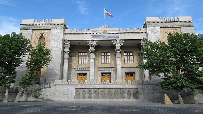 Iranpress: استدعاء السفير الألماني لدى طهران إلى وزارة الخارجية 