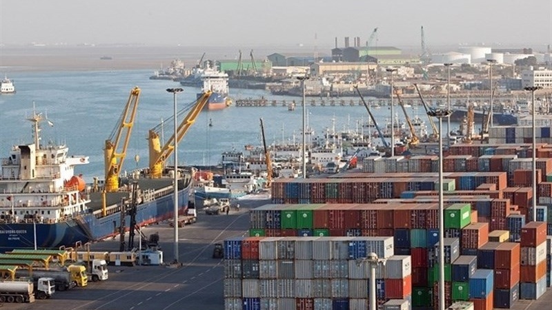 Iranpress: تصدير بضائع بقيمة 16 مليون دولار من تعاونيات محافظة جلستان إلى دول الجوار