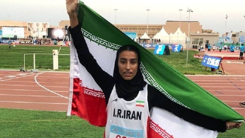 Iranpress: فتاة إيرانية تحصل على الذهبية في بطولة آسيا لألعاب القوى