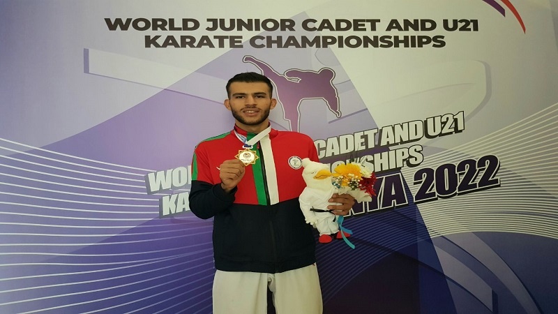 Iranpress: علي رضا حيدري.. بطلًا في بطولة العالم لـ الكاراتيه تحت 21 عامًا بتركيا 