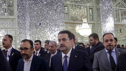 رئيس وزراء العراق يزور مشهد 