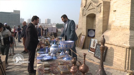 معرض للتعريف بالسياحة والفنون الإيرانية في بغداد