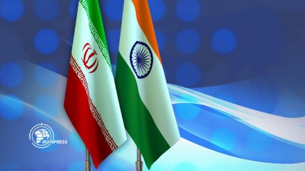 إيران تعلن استعدادها لبيع النفط للهند
