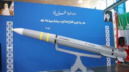 وزیر دفاع: سامانه باور ۳۷۳ قابلیت مقابله با موشک‌های بالستیک را دارد