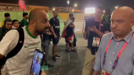 تماشاگر عربستانی هم به حضور خبرنگار صهیونیست در قطر واکنش نشان داد
