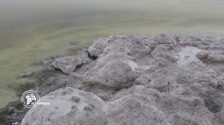 الوضع المائي الحرج لبحيرة أروميه