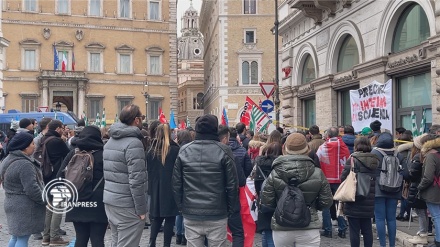 إيطاليا تفصل 1300 موظف من العمل عشية عيد الميلاد