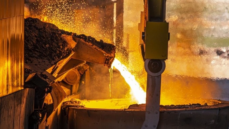 Iranpress: إيران تستحدث ثاني مصنع لإنتاج الحديد الإسفنجي بالخارج
