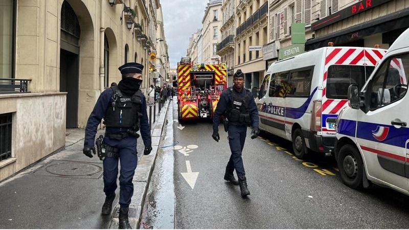 Iranpress: مقتل شخصين في إطلاق نار بباريس وإصابة أربعة آخرين