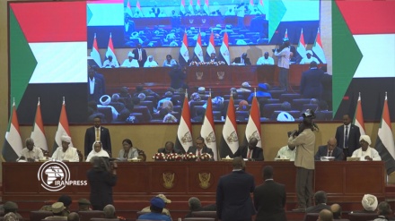 التوقيع على اتفاق إطاري بين العسكر والقوى السياسية في السودان 