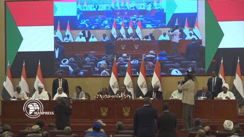 Iranpress: التوقيع على اتفاق إطاري بين العسكر والقوى السياسية في السودان 