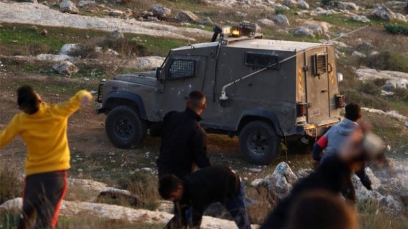 Iranpress: إصابة عشرات الفلسطينين في مواجهات مع الاحتلال في الضفة الغربية 