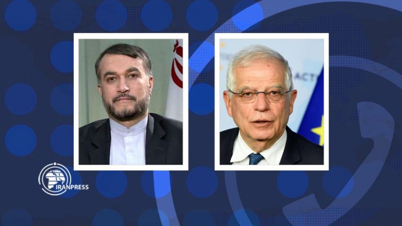 Iranpress: اتصال هاتفي بين وزير الخارجية الإيراني وجوزیب بوريل
