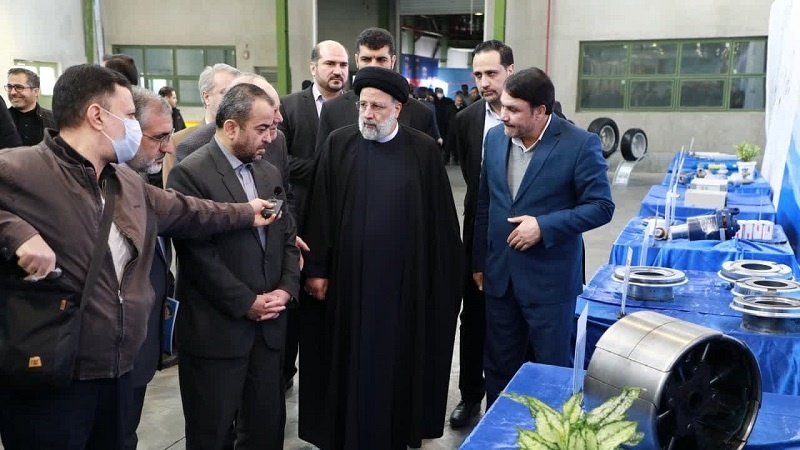 ایران پرس: بازدید رئیس‌جمهور از شرکت تولید تایر در خراسان جنوبی