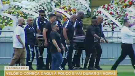 آغاز مراسم خاکسپاری پیکر پله در برزیل