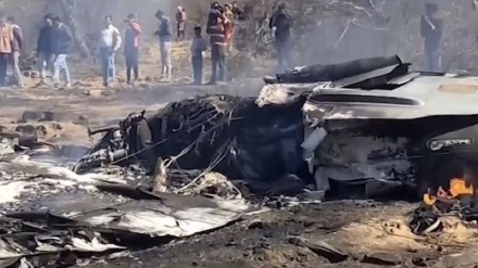  سقوط دو جنگنده هندی در یک سانحه هوایی/ یک خلبان جان باخت 