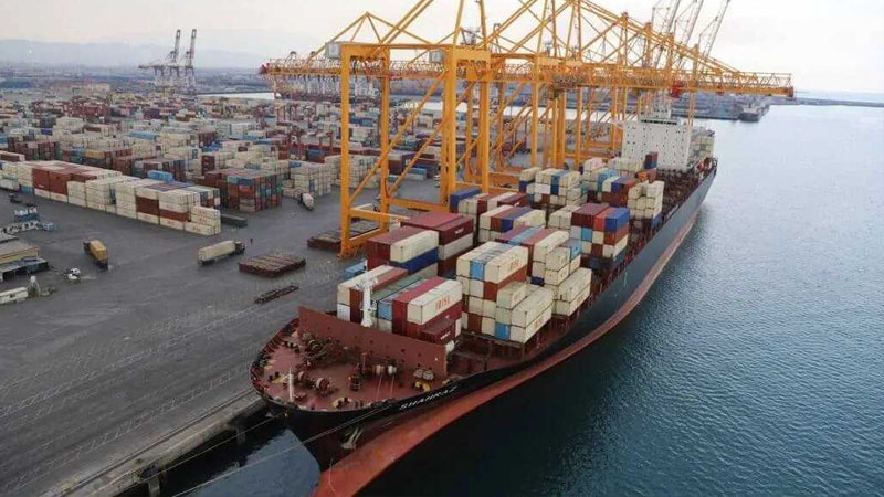 Iranpress: ميناء بوشهر.. تصدير أكثر من مليون طن من المواد المنجمية