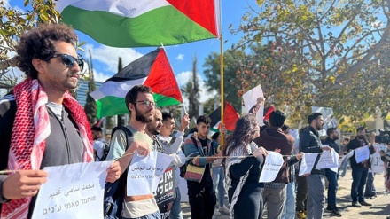 وقفة احتجاجية أمام جامعة تل أبيب ضد عدوان الاحتلال الإسرائيلي 