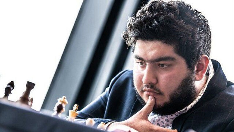 Iranpress: لاعب إيراني للشطرنج يفوز في بطولة ‘تاتا ستيل’