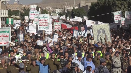 تظاهرات الآلاف من اليمنيين تنديدا بإحراق القرآن الكريم