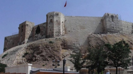 شاهد .. شدة دمار الزلزال التركي وتدمير قلعة 