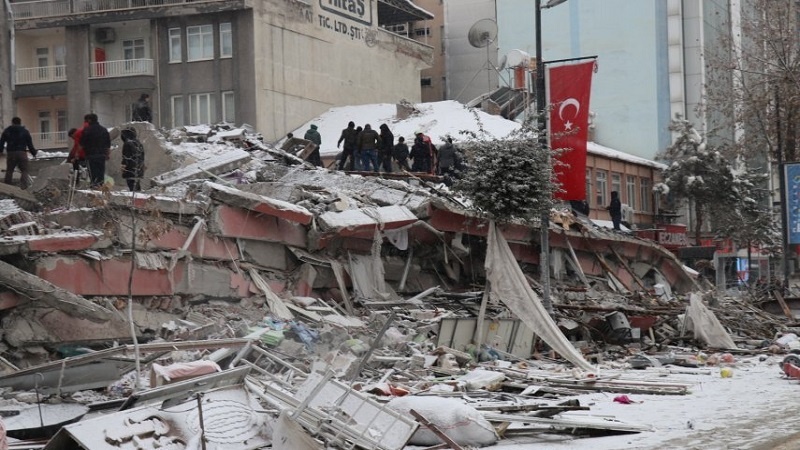 Iranpress: حصيلة قتلى زلزال تركيا تتجاوز 19 ألف شخص