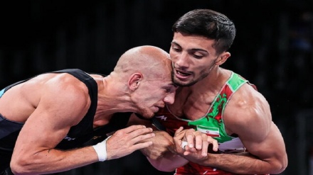 محمدرضا غرايي.. ثاني أفضل لاعب في المصارعة الرومانية بالعالم