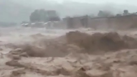 بالفيديو..فيضانات تدمر مئات المنازل في ولاية بلخ الأفغانية
