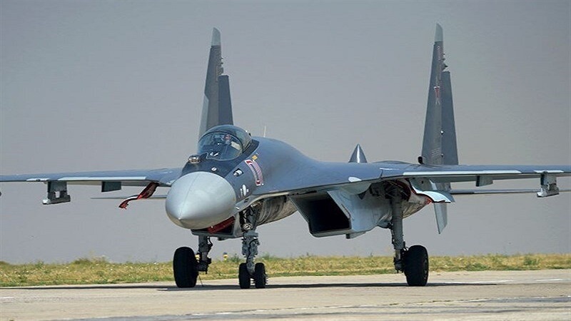 Iranpress: سبوتنيك: إيران تعلن إتمام صفقة مع روسيا لشراء مقاتلات من طراز "سو-35"