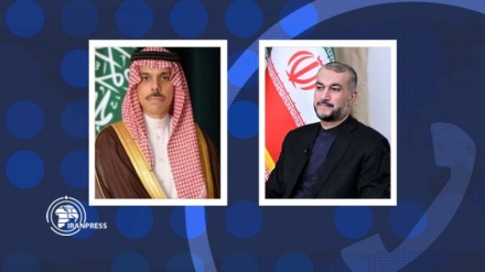 وزير الخارجية السعودي يهنئ شهر رمضان لأمير عبداللهيان